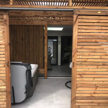 דירות פרונטיניאן Le Jardin D Eden מראה חיצוני תמונה