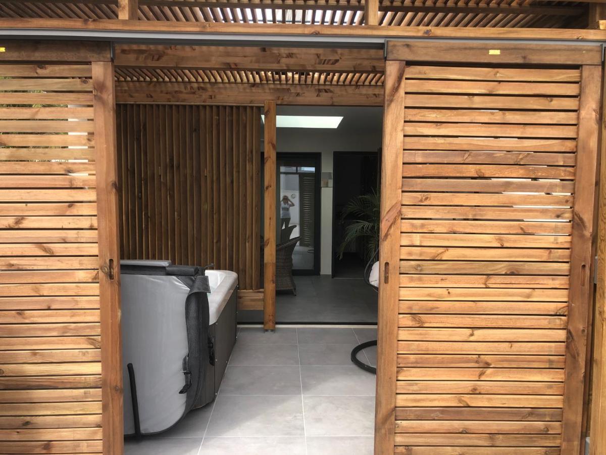 דירות פרונטיניאן Le Jardin D Eden מראה חיצוני תמונה